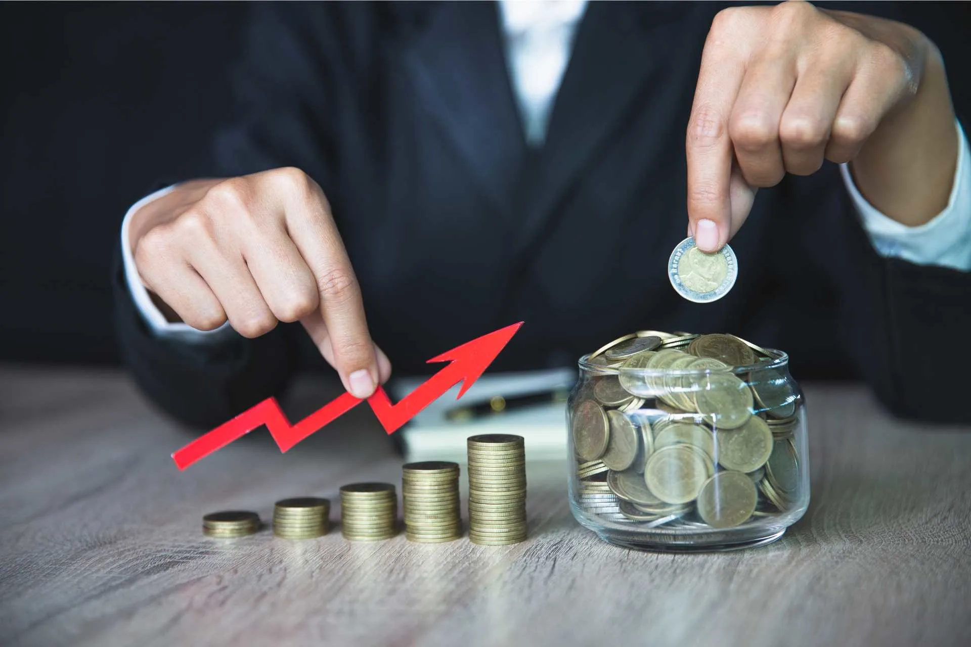 Mutual Funds vs Fixed Deposits: Where Should You Invest?